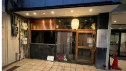 半球烏丸御池駅徒歩４分　１階居抜店舗外観