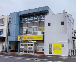 上尾駅 徒歩13分 1F 市民体育館通り沿い　路面店舗外観