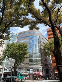 【新宿三丁目駅C8出口徒歩1分】約24坪の店舗·事務所!