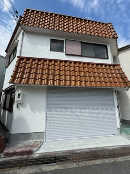 富田駅徒歩12分・1-2階の店舗事務所付倉庫（富田町5丁目）外観