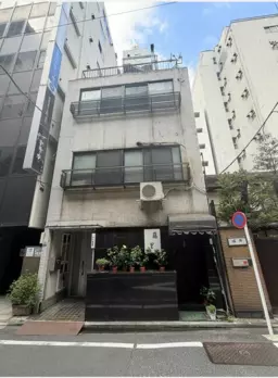銀座駅 徒歩6分 1F 現況:飲食居抜き物件（スナック） 【何業も可】外観