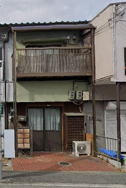 高槻市駅徒歩17分・府道沿いの住居付店舗事務所倉庫（木造2階建一棟）