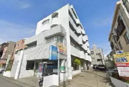東海大学前駅 徒歩2分 B1F〜1F スケルトン物件 【物販におすすめ】外観