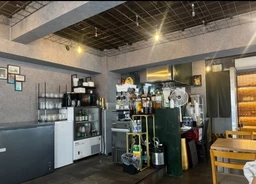 4駅にアクセス可能/韓国料理居抜き物件外観