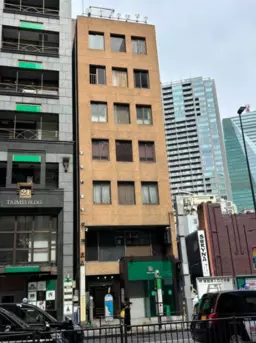 ≪六本木駅 徒歩2分｜3階・50.00㎡｜カラオケバー居抜き≫