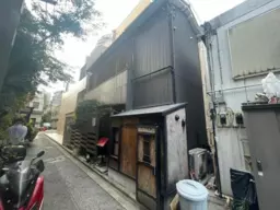 ≪【神楽坂 徒歩7分】風情ある小路・寿司店居抜き｜1階カウンター・2階個室≫外観