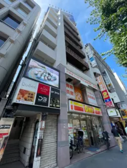 六本木駅 徒歩2分 3F 現況:事務所仕様 【軽飲食程度相談】詳細業種はご相談ください。外観