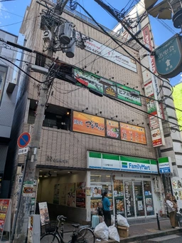 心斎橋エリア！バー居抜物件外観