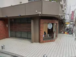 高島平駅 徒歩1分◆飲食店も多く入居するビルの角地◆西口(北側)から真っ直ぐで視認性も良◆店舗前駐輪可◆業種要相談◆
