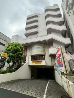 下北沢駅 徒歩1分 1F スケルトン物件 【飲食不可】