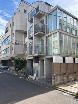 【北参道・マンション】貸主（代理）と直接取引物件・お問い合わせ時にご希望業種ご教示願います。(外出多く原則電話対応