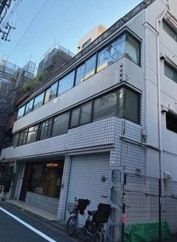 新宿三丁目駅徒歩5分 賃料58.5万円 37.9坪 【飲食不可】