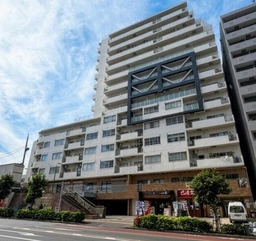 高田馬場駅 徒歩4分 　明治通り沿いの路面店　重飲食相談可　 【飲食可】