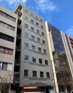 新橋駅 徒歩3分 新橋赤レンガ通り沿い1F路面物件 【業種相談】