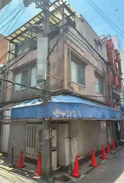 鶴橋駅3号出口 徒歩1分 1F〜3F一棟貸し 1F 居酒屋居抜き物件 【飲食可】外観