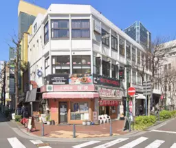 馬車道駅 徒歩4分◆『関内ホール』目の前でランドマークに最適◆BISTRO居抜き◆未改修で即開店可能◆深夜営業可能◆
