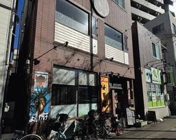 西巣鴨駅徒歩1分 賃料90万円 48坪 【飲食可】