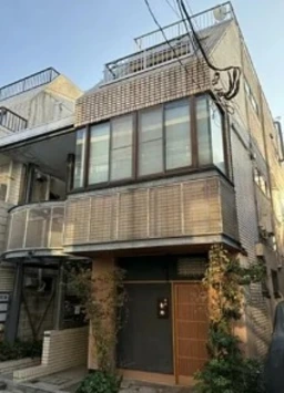 乃木坂駅 徒歩10分 西麻布エリアの2階店舗。重飲食相談可、会員制レストランやワインバーにおすすめ。 【重飲食可】