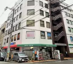 心斎橋駅 徒歩6分 前面道路より階段導線あり 2F店舗件 【飲食不可】
