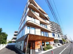 【UY1024】辻堂駅一棟貸し！駐車場5台分空あり無料！業種については相談可能！外観