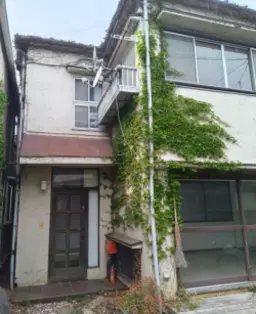 【代々木公園駅10分】代々木上原も利用可能な富ヶ谷の1階戸建店舗！緑豊かな環境。事務所・店舗利用にご相談