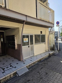 淡路駅徒歩4分！飲食店相談可！外観