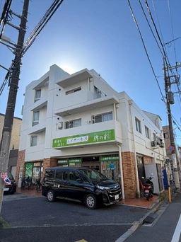 不動通り沿いの1階路面店！