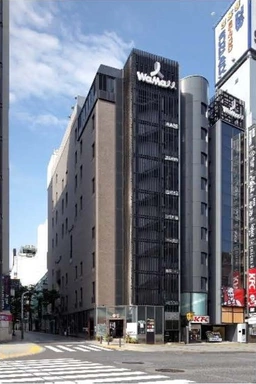 モア五番街と靖国通りに面する角地!新宿三丁目駅 徒歩4分 現況:居酒屋 飲食居抜き物件 【飲食可】