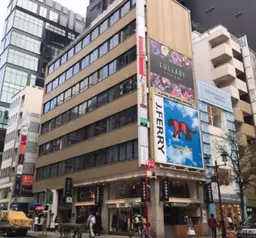 銀座一丁目駅 徒歩2分 1F 駅近!銀座柳通り沿い前面ガラス張りの路面店舗物件 【軽飲食程度相談】