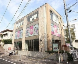 明治神宮前〈原宿〉駅 徒歩6分 路面店舗物件 【業種相談】