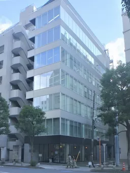 6線利用可能 都営浅草線・大江戸線「大門」最寄駅3分 角地にある飲食可能1階店舗 スケルトン 【飲食可(重飲食相談)】
