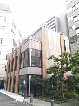 一棟貸店舗事務所。3階建。飲食・サービス店舗業種ご相談くださいませ。