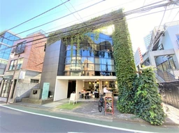 表参道駅 徒歩5分 現況:美容室・理容室 その他居抜き物件 【飲食不可】