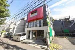 表参道駅 徒歩2分 スケルトン物件 【業種相談】