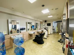 【造作譲渡代無償】新宿駅7番出口徒歩1分の理容室居抜き!