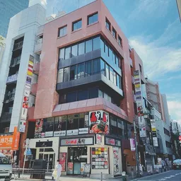 赤坂通りと田町通りの角ビル眺望良好&内装美装♪