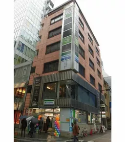 新橋駅 徒歩4分 スケルトン物件 【飲食可】