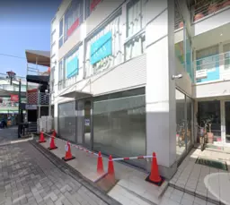 明治神宮前〈原宿〉駅 徒歩3分 駅近!1Fスケルトン店舗物件 【軽飲食程度相談】