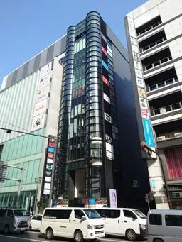 新宿駅+新宿三丁目駅直ぐ! 現況:元居酒屋居抜き物件