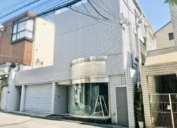 視認性・アクセス良好◎表参道駅 徒歩2分 スケルトン物件 【飲食可】