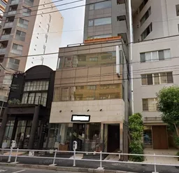 表参道駅 徒歩10分 骨董通り1-2F一括貸し スケルトン店舗物件 【飲食可】