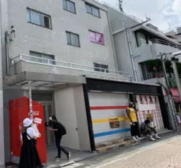 原宿駅 徒歩2分 スケルトン物件 【業種相談】
