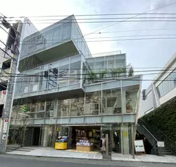 自由が丘駅 徒歩5分 学園通りの1F路面店【軽飲食相談可】