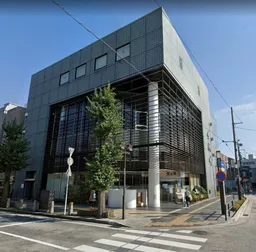 多くの観光客で賑わう鎌倉駅前物件!駅からの視認性も抜群です。