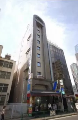 六本木駅徒歩１分の地下2階３０坪スケルトン物件！天高４m。【軽飲食のみ、風営不可】外観