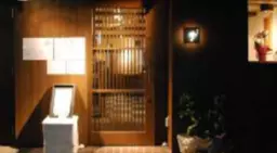 三越前駅 徒歩2分 現況:和飲食店居抜き物件 【重飲食営業可】外観