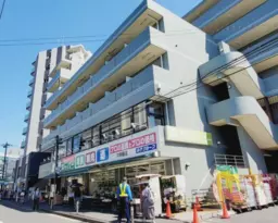 白楽駅 徒歩6分 視認性◎ 2Fスケルトン物件【飲食不可】外観