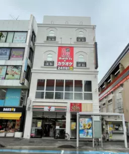 南浦和徒歩１分の駅前通りに面した２階テナント！業種さまざまご相談可能です♪外観